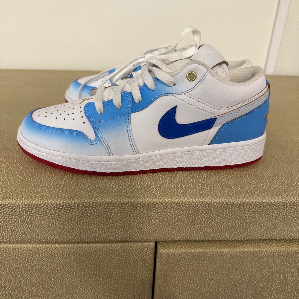 Brand New Nike Jordan’s size 7 boy